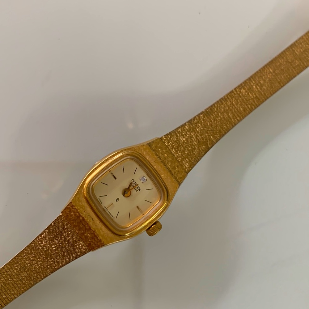 Vintage Citizen Gold Tone Dainty Ladies Watch